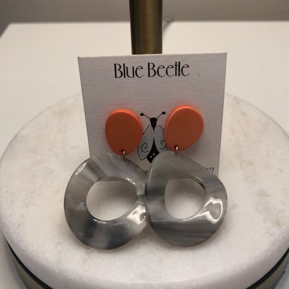 Premier Nantucket shop… earrings